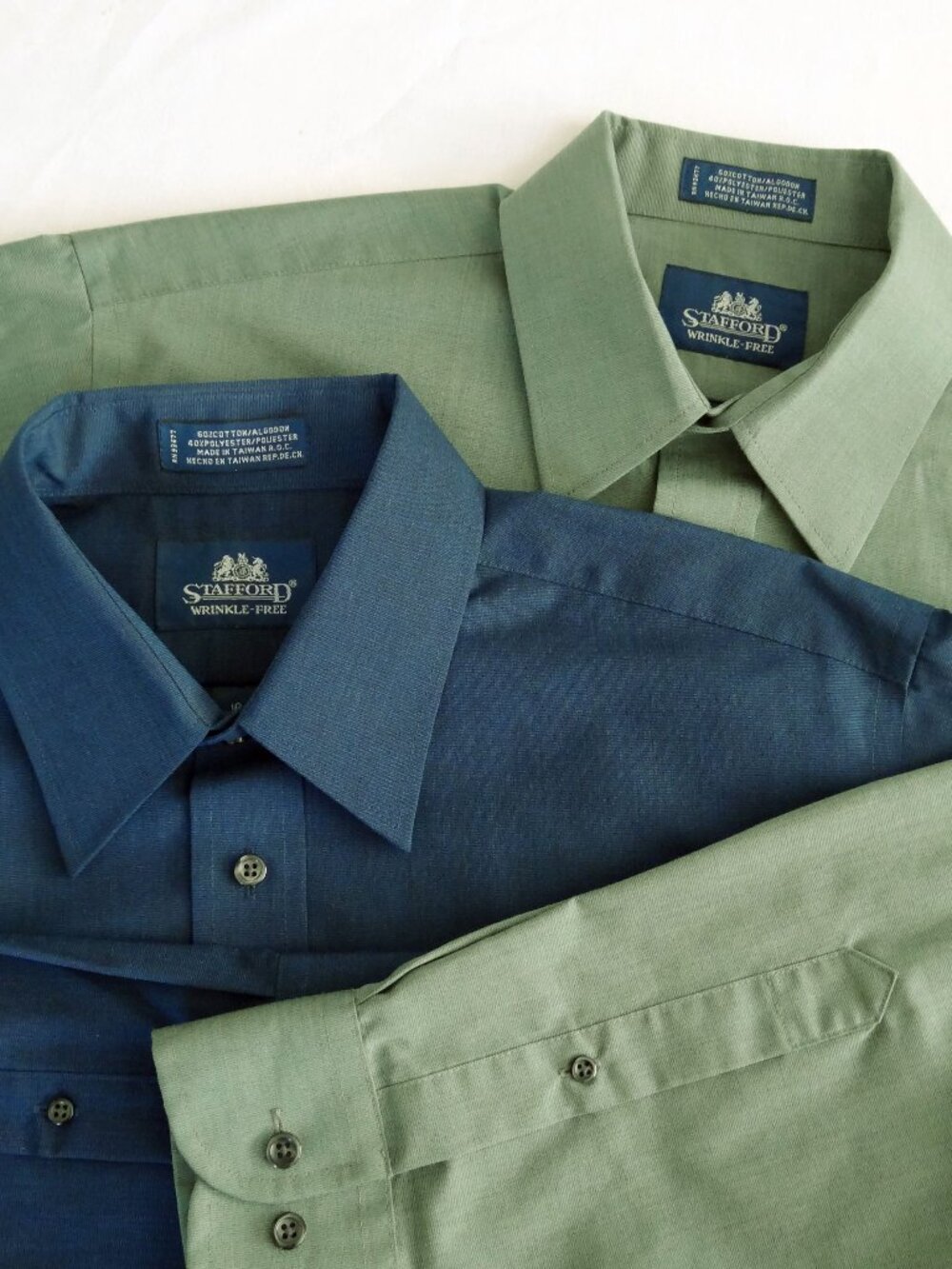 Lot Of 2 Men's STAFFORD 16 34/35 Wrinkle Free Button Up Dress Shirts Blue Green